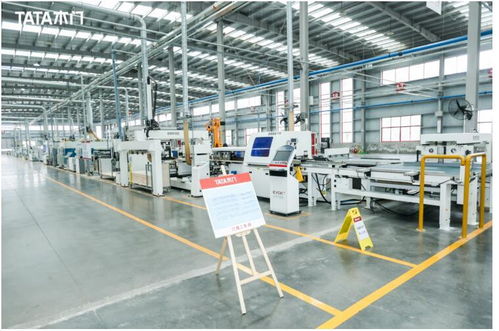 搜門網(wǎng)走進(jìn)tata木門蘭考生產(chǎn)工廠,數(shù)智化升級為高質(zhì)量發(fā)展插上 新翅膀